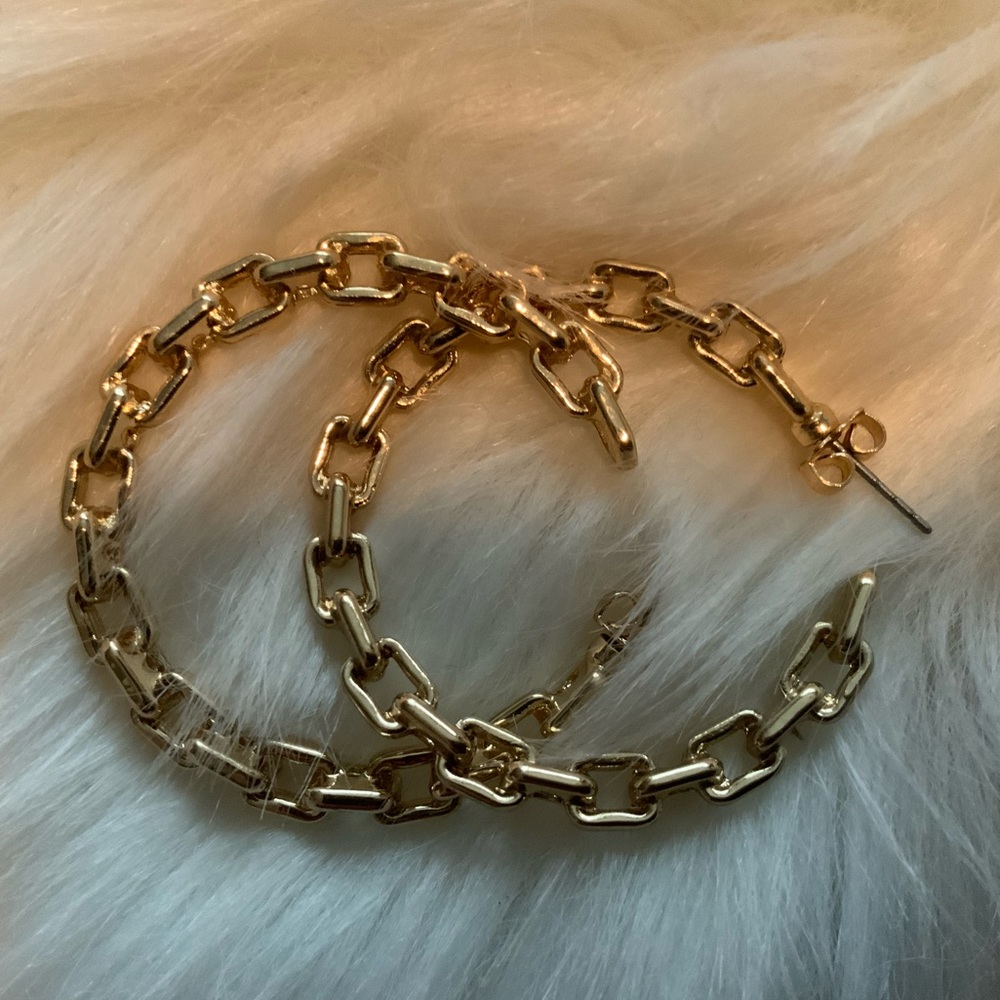 Interlocking Chain Hoop Earrings - image 2